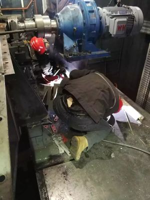 燕龕公司春節改造程莊煤礦篩分樓震動篩分裝置及制造焊接設備配件